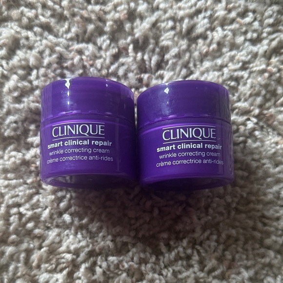 Clinique Makeup Collection - Purple, Green, Pink - Picture 10 of 16